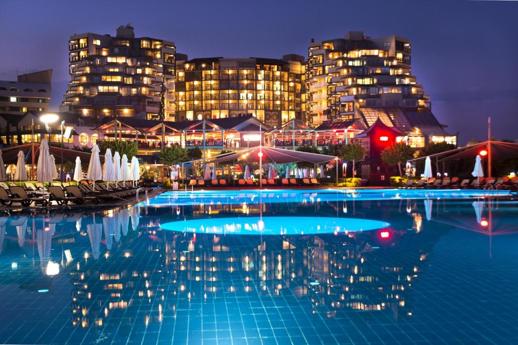 hotel-img