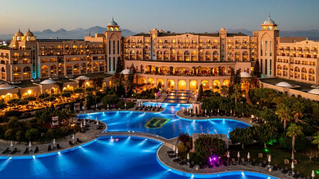 hotel-img