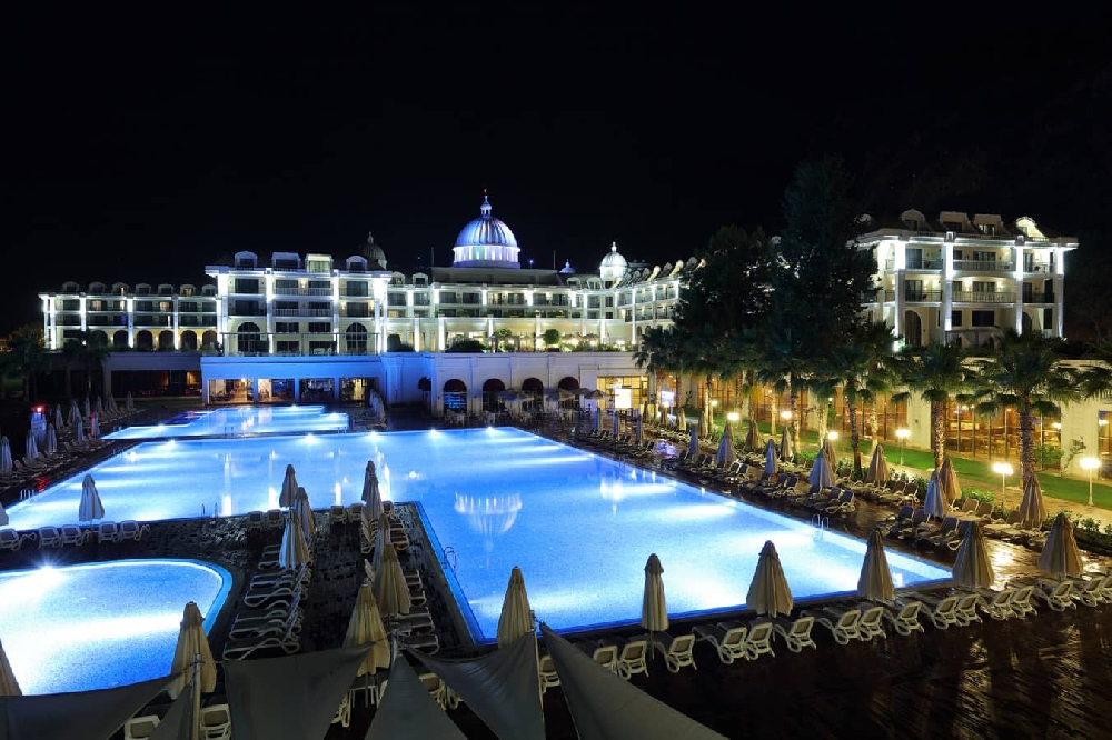 hotel-img