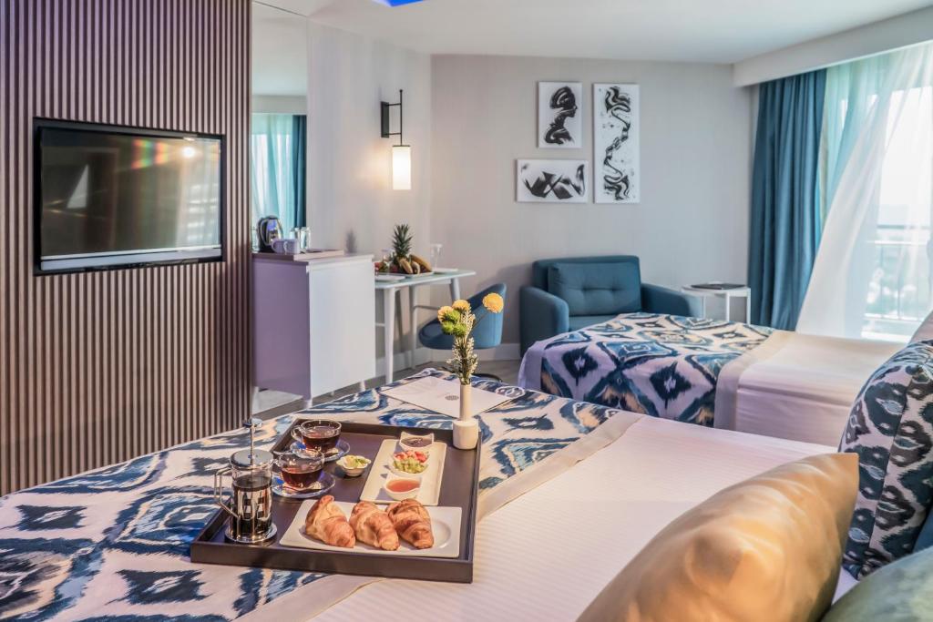 hotel-img